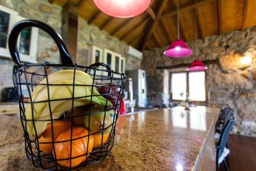 Luxury Spacious Farmhouse With Great Land Viewa