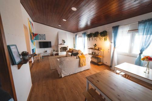 Albergue Gundi House
