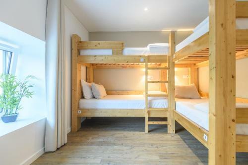Albergue Lapoint Surf Camp Ericeira