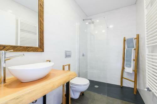 Albergue Lapoint Surf Camp Ericeira