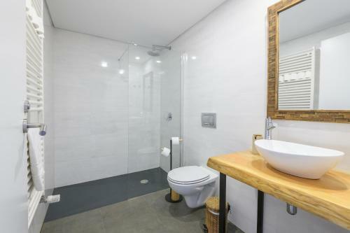 Albergue Lapoint Surf Camp Ericeira