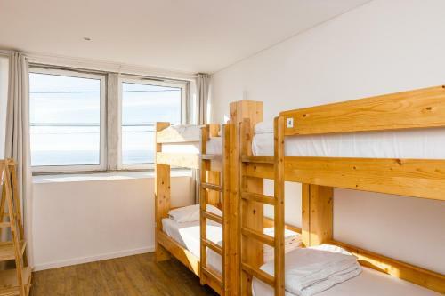 Albergue Lapoint Surf Camp Ericeira