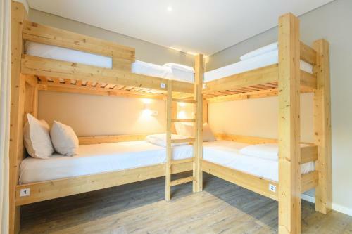 Albergue Lapoint Surf Camp Ericeira