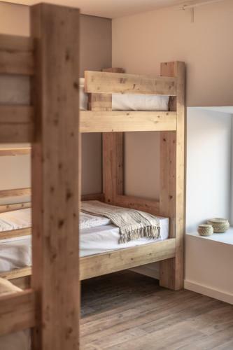 Albergue Lapoint Surf Camp Ericeira