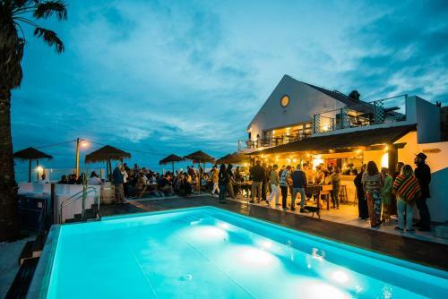 Albergue Lapoint Surf Camp Ericeira
