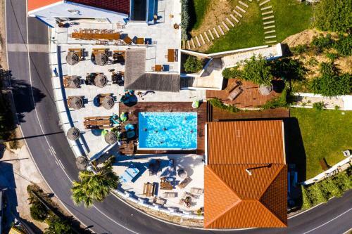 Albergue Lapoint Surf Camp Ericeira