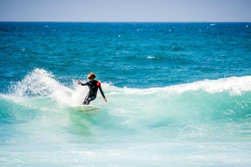 Albergue Lapoint Surf Camp Ericeira