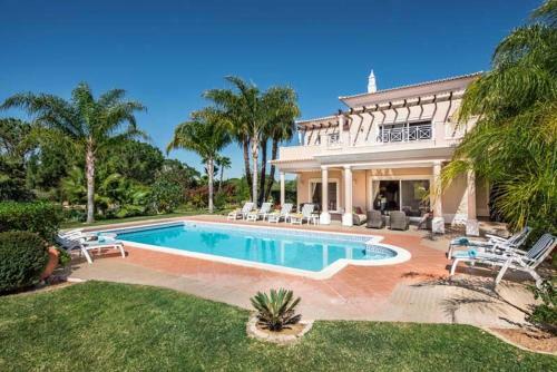 Escanxinhas Villa Sleeps 8 With Pool Air Con And Wifi