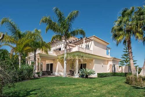 Escanxinhas Villa Sleeps 8 With Pool Air Con And Wifi