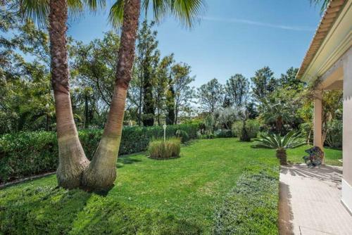 Escanxinhas Villa Sleeps 8 With Pool Air Con And Wifi
