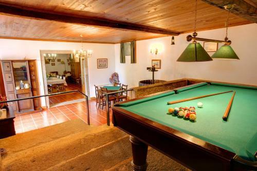Fontainha Villa Sleeps 12