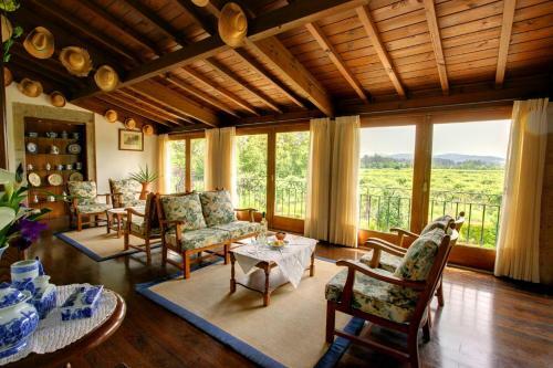 Fontainha Villa Sleeps 12