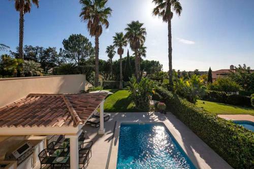 Ferrarias Villa Sleeps 6 With Pool Air Con And Wifi