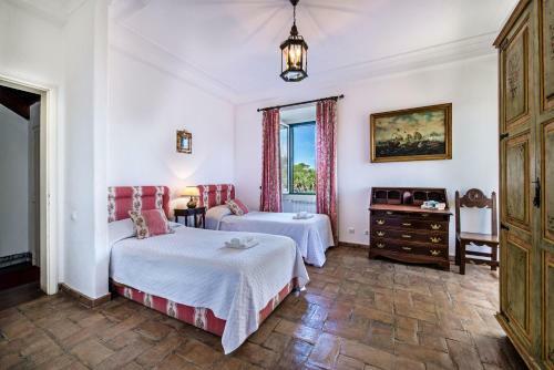 Vale Da Canada Villa Sleeps 19