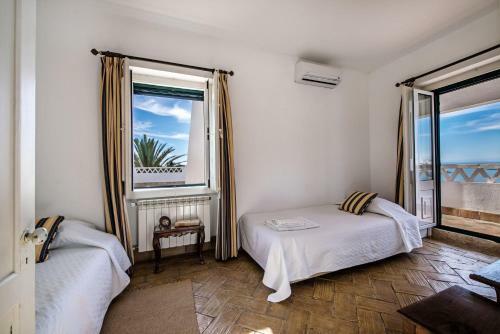 Vale Da Canada Villa Sleeps 19