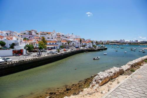 Vale Da Canada Villa Sleeps 19