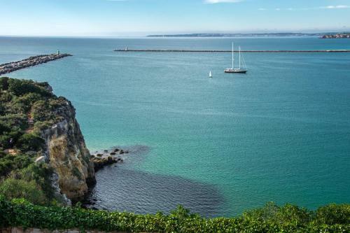 Vale Da Canada Villa Sleeps 19