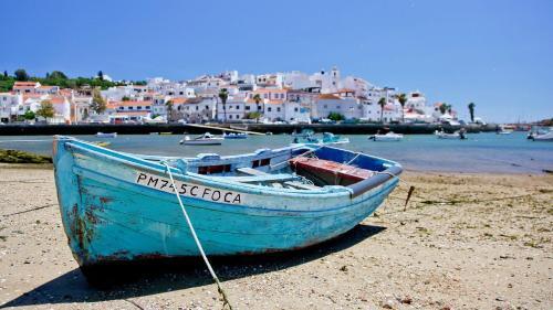 Vale Da Canada Villa Sleeps 19