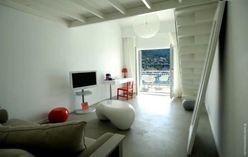 Perantzada Art Hotel