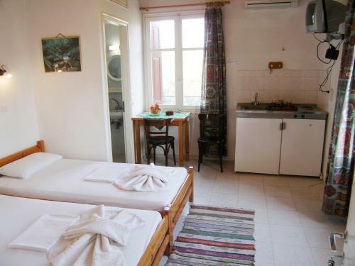Diamanti Studios & Apartments