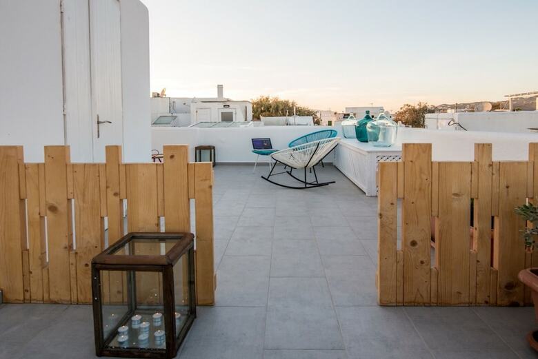Hostal Orpheas Rooms