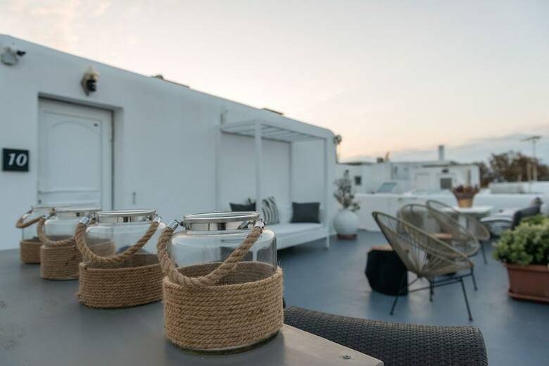 Hostal Orpheas Rooms