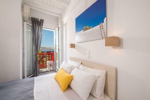 Hostal Orpheas Rooms