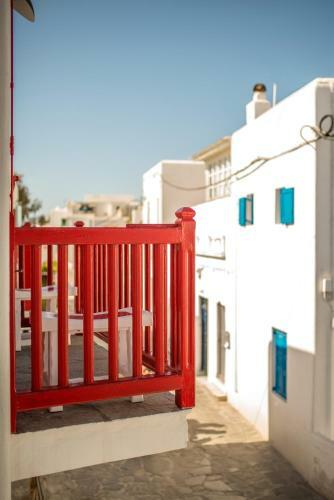 Hostal Orpheas Rooms