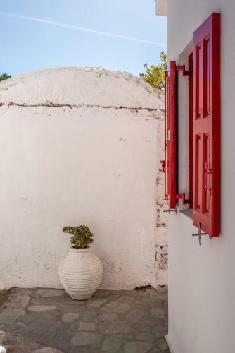 Hostal Orpheas Rooms
