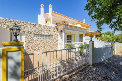 Villa Cordyline