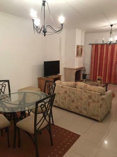 At22 4 Bed Town House Vale de Parra