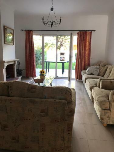 At22 4 Bed Town House Vale de Parra