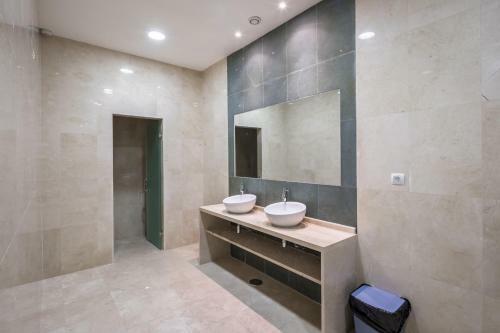 Pool And Sea View Apartment