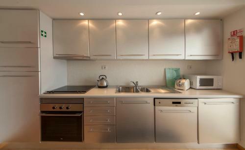 B40 - Marina View Apartment