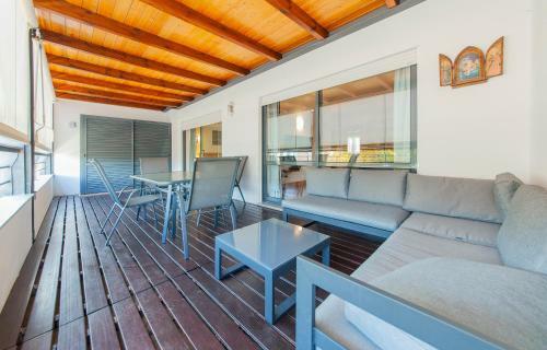 B39 - Marina Hill Apartment