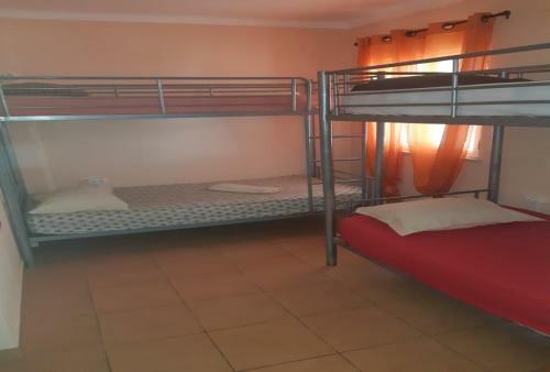 Albergue Jjs Yard