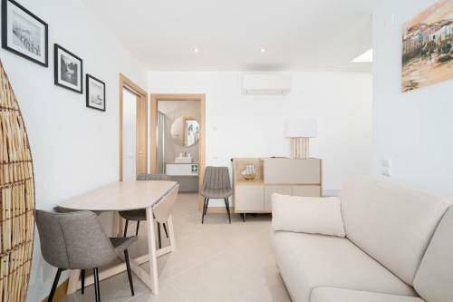Modern Coastal Apartment Lagos Algarve