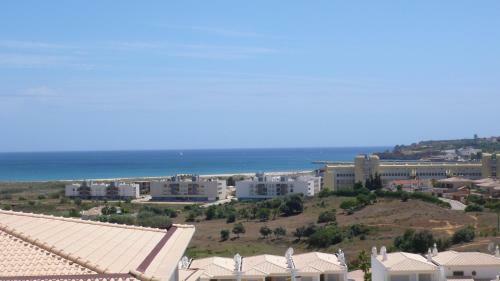 Meia Praia Beach Apartment