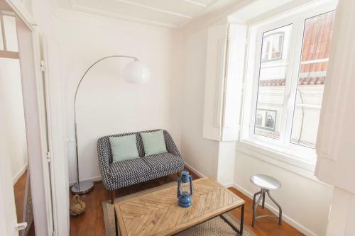 Apartamento Lovelystay - Cosy Bairro Alto Duplex