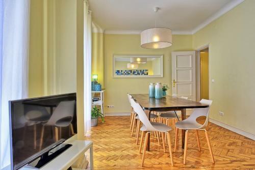Apartamento Almirante 2 Four Bedrooms