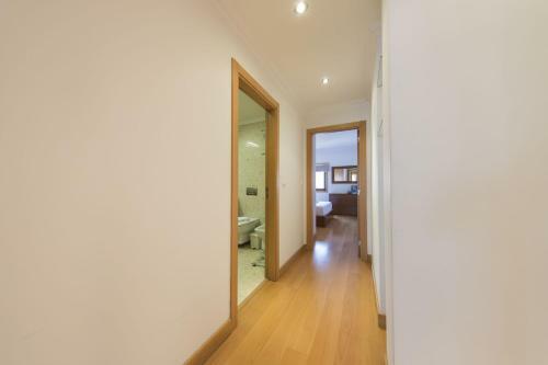 Lovelystay - Modern Apartment In Anjos