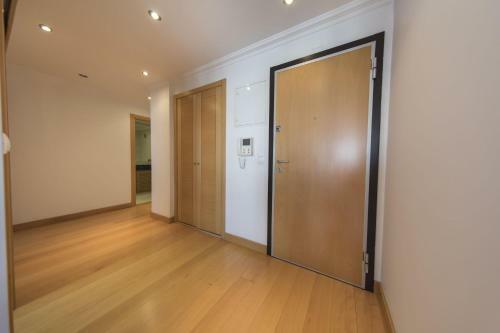 Lovelystay - Modern Apartment In Anjos