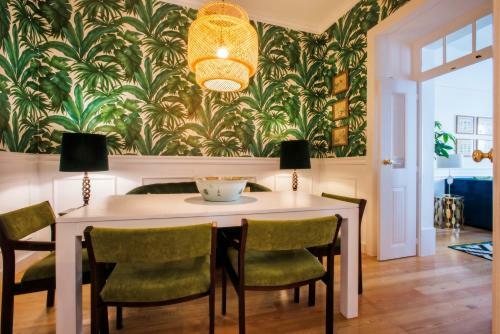 Portas De S�o Bento Apartments