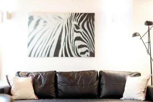 Bright And Sunny Apartment