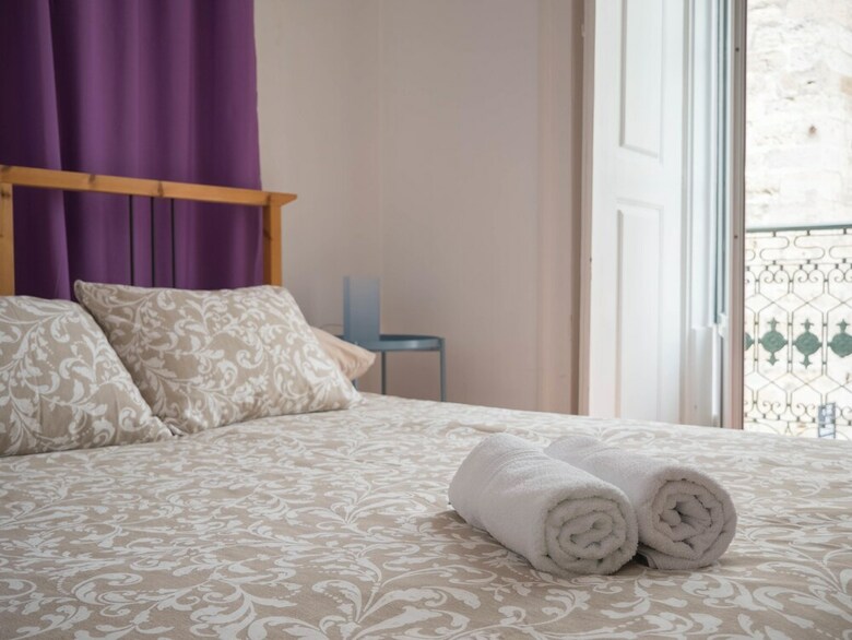 Hostal No Limit Alfama Guesthouse