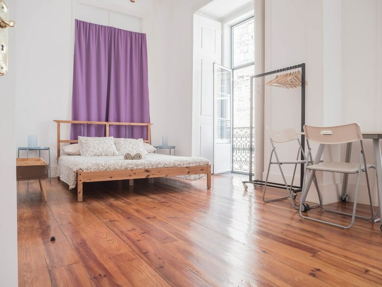 Hostal No Limit Alfama Guesthouse