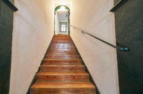 Stunning Apartment Near Chiado