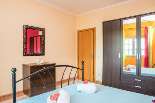 Apartamento T2 Anast�cio Com Vista Piscina