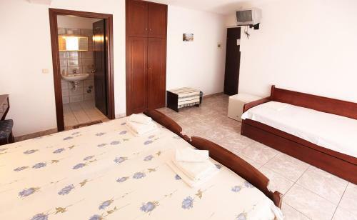 Hotel Fourkos