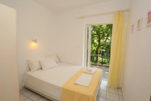 Iris Apartments